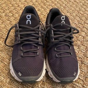 Women’s On Cloud Tennis Shoes 7